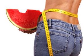 perdere peso con una dieta a base di anguria
