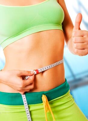misurazione della vita durante la perdita di peso per un mese